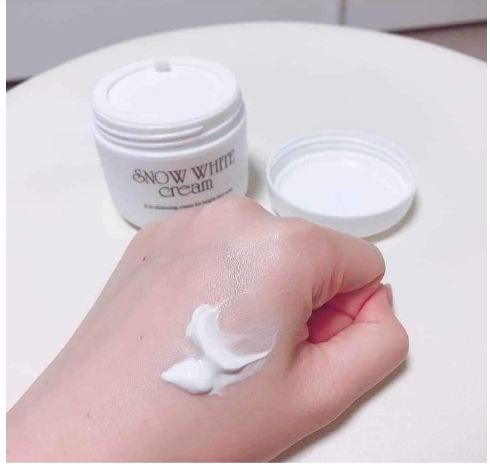 Tính năng vượt trội của kem dưỡng da mặt Snow White cream Hàn Quốc